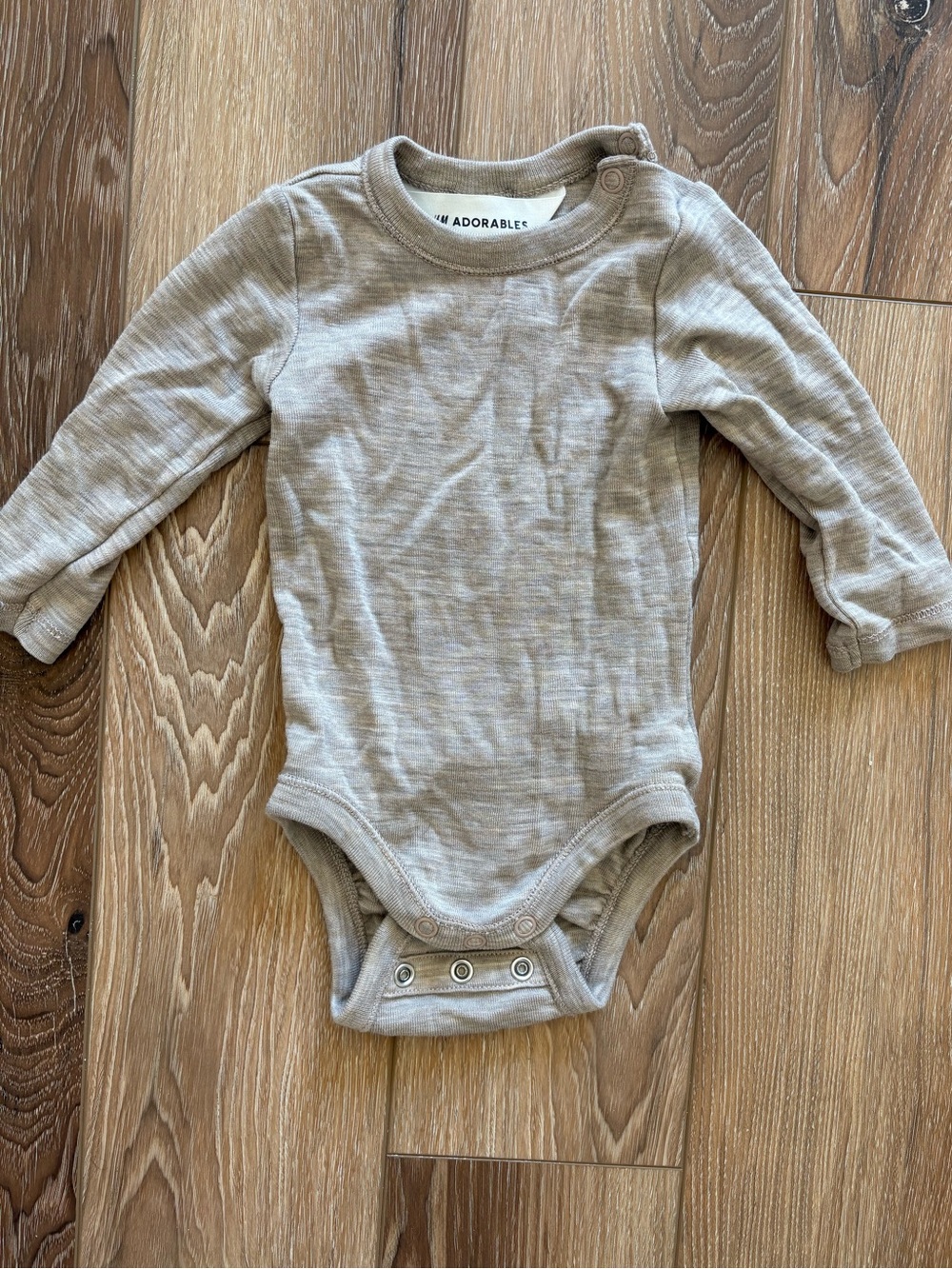 HM merino wool Long-Sleeve Beige Baby One-Piece Bodysuit, 3 months